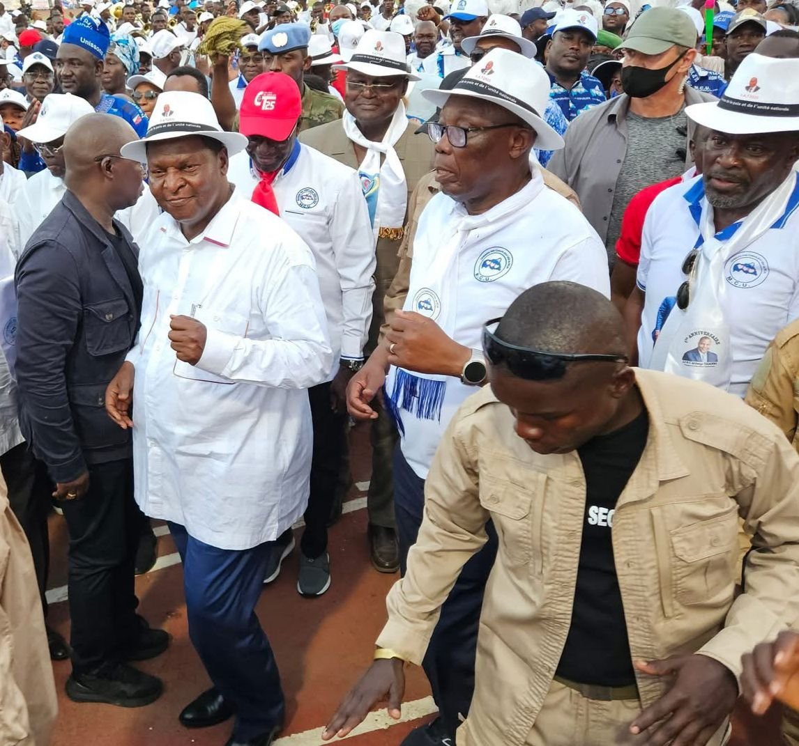 Présidentielle en Centrafrique : Touadéra lance sa campagne et appelle à la continuité